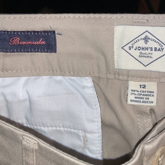 BERMUDA SHORTS BRAND NEW!!! - Picture 9 of 14